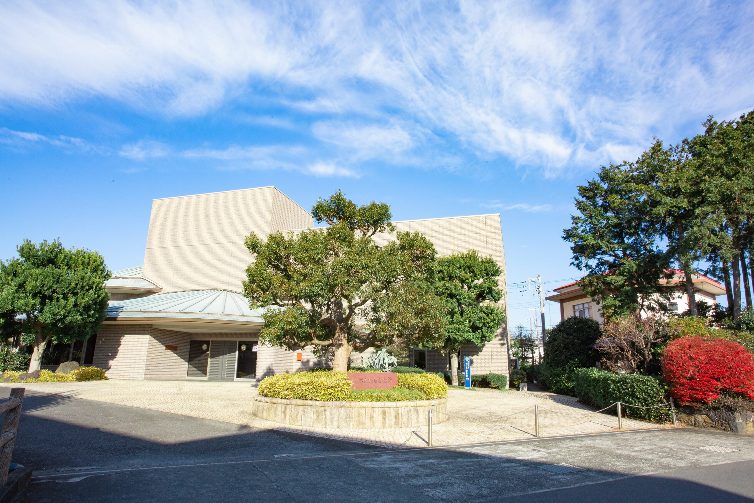 米山梅吉記念館内の外観